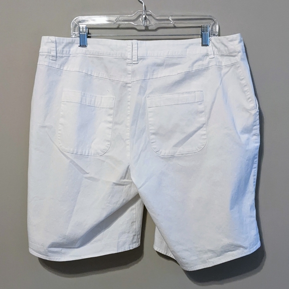 American Eagle Outfitters Shirt & Shorts - Picture 8 of 9